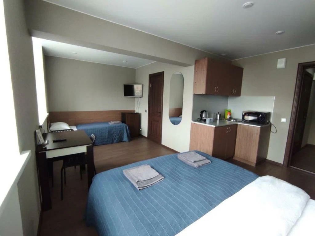 Трёхместный номер студия