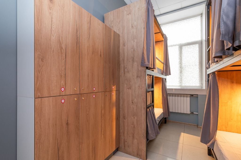 Многоместный мужской номер Капсула в 6-местном мужском номере