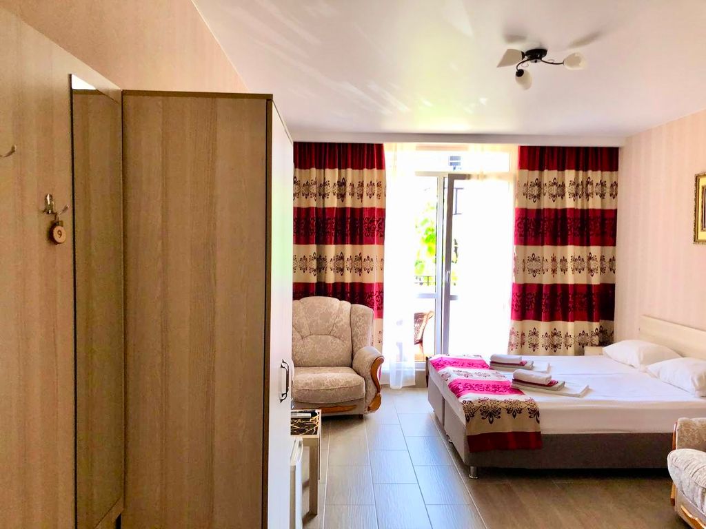 Четырёхместный улучшенный с балконом