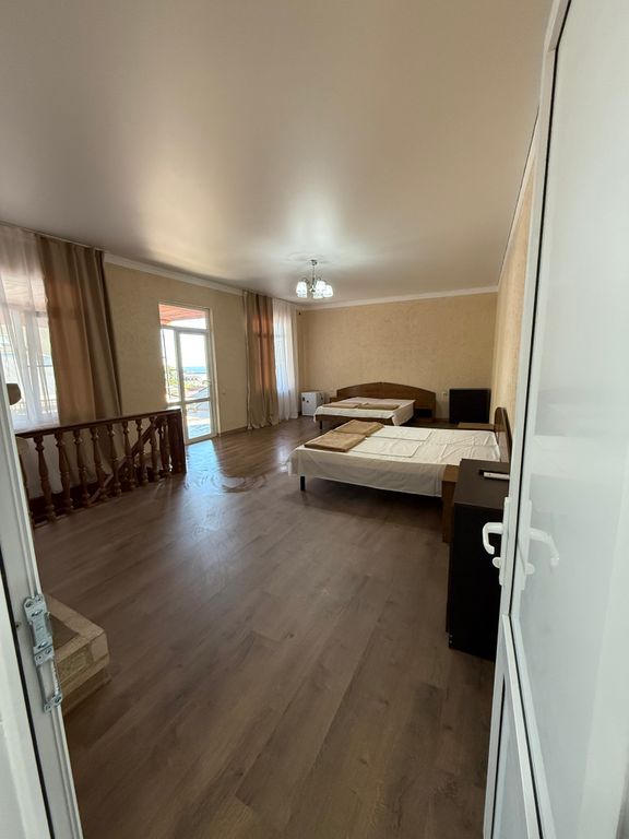 Четырёхместный номер улучшенный с видом на море