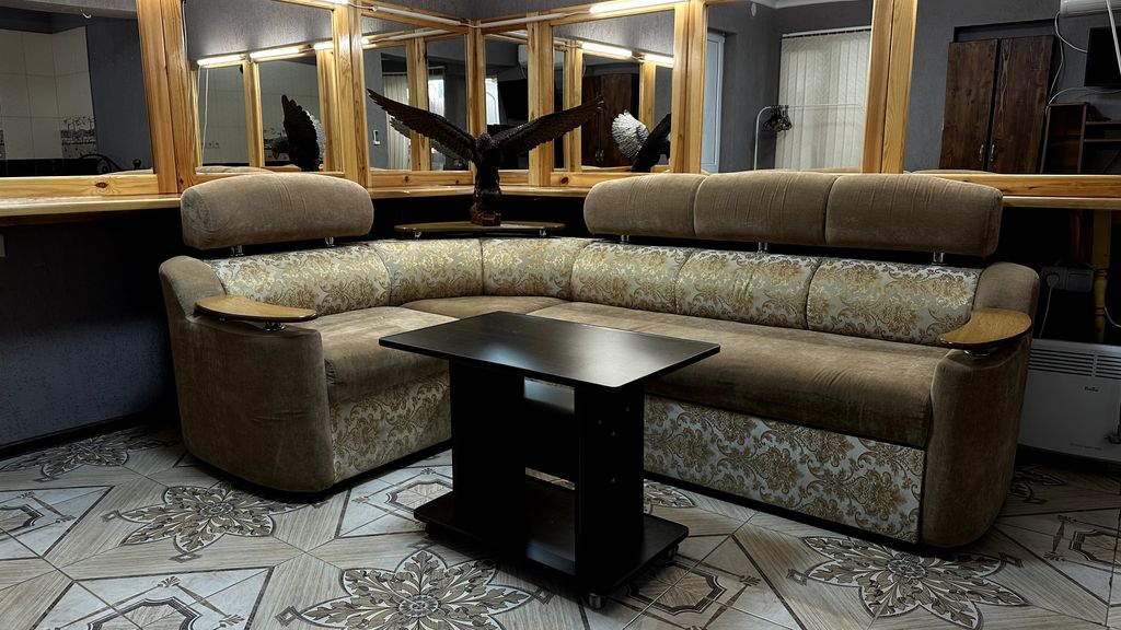 Двухместный номер с 1 кроватью стандарт с выходом на внутренний дворик