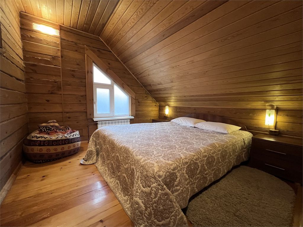 Трёхместный номер Люкс с камином (2 этаж)