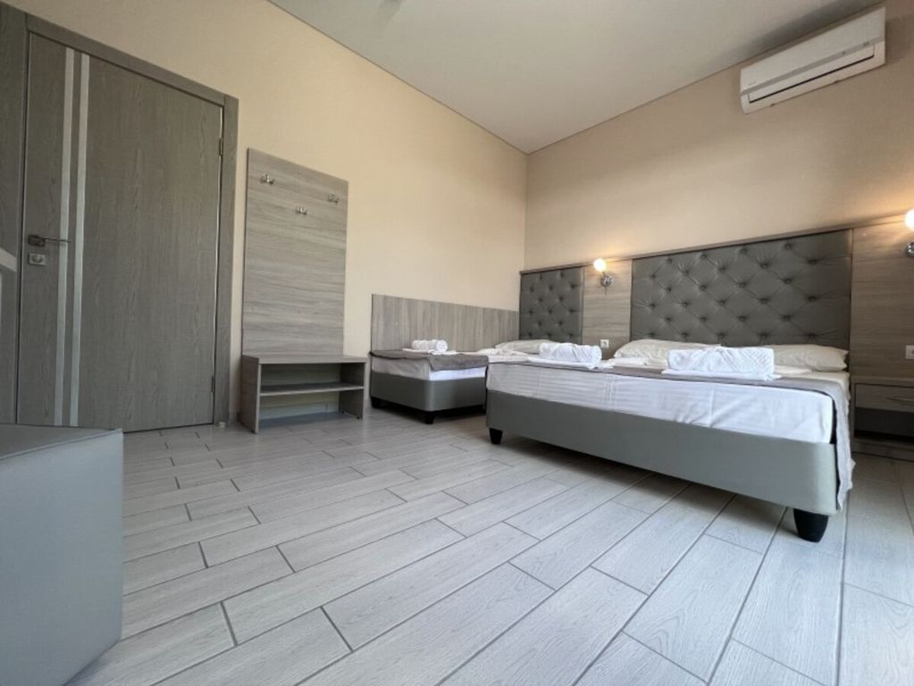 Трёхместный номер улучшенный 1 этаж