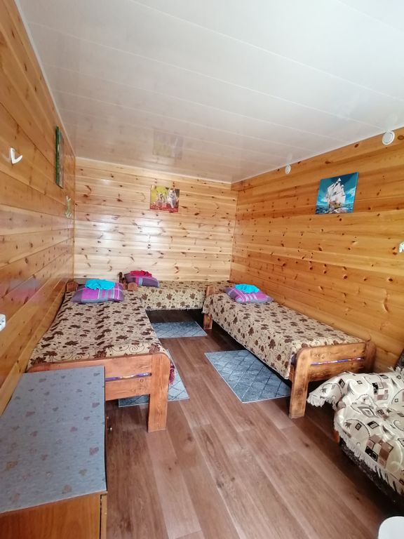 Трёхместный номер с раздельными кроватями и с общей кухней