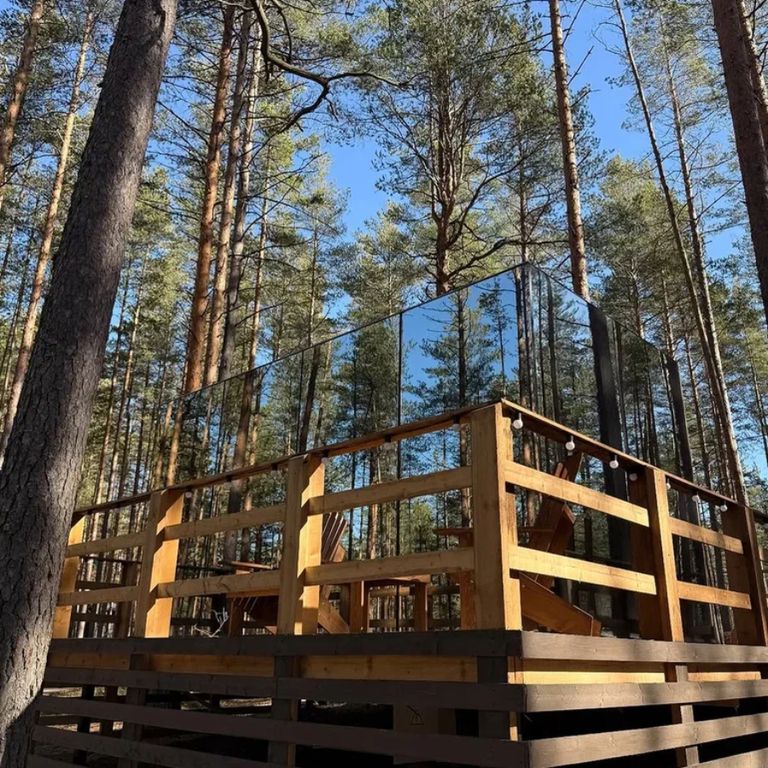 Отдельный дом зеркальный