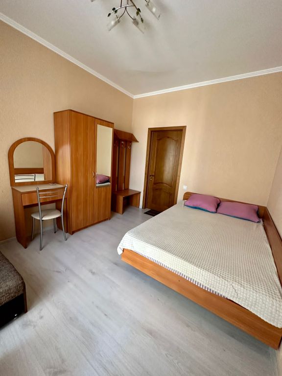 Двухместный номер с 1 кроватью улучшенный с балконом