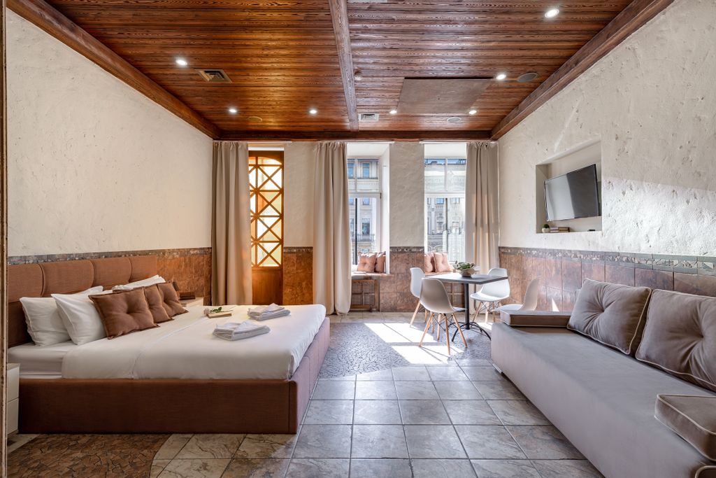 Семейный номер делюкс с кинотеатром, кухней и видом на Невский проспект