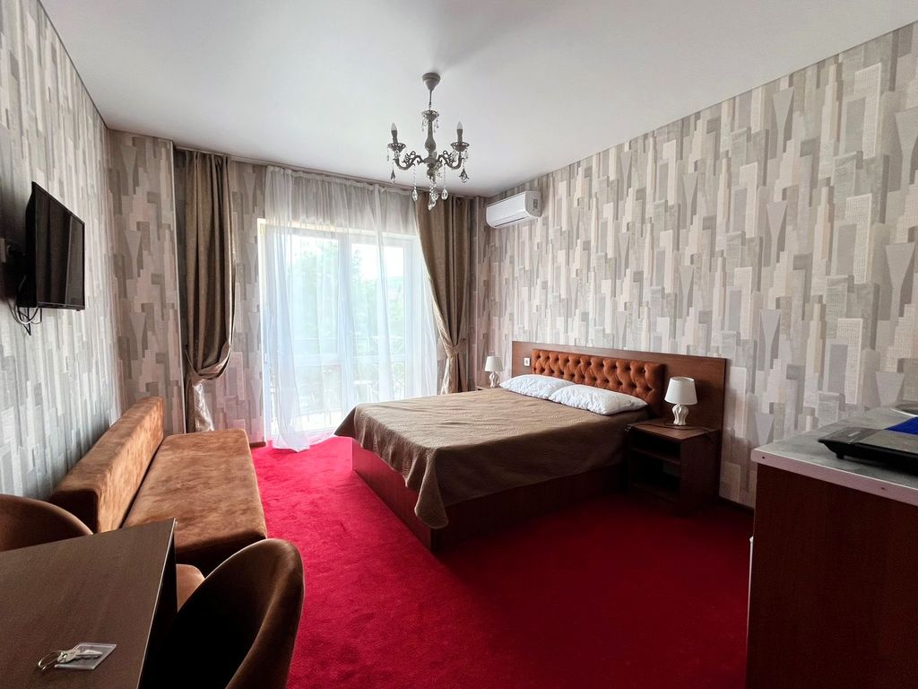 Четырёхместный номер студия с кухней