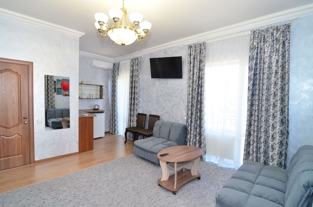 Четырёхместный номер Люкс студия