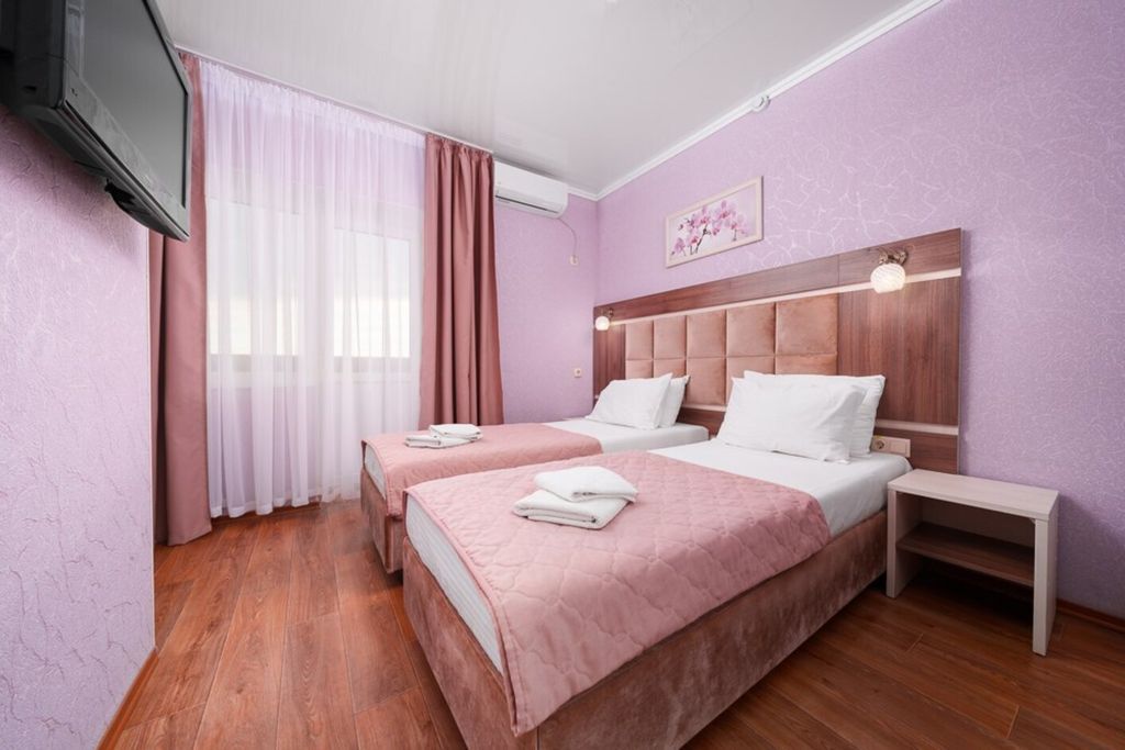 Двухместный номер с 1 кроватью стандарт летний корпус