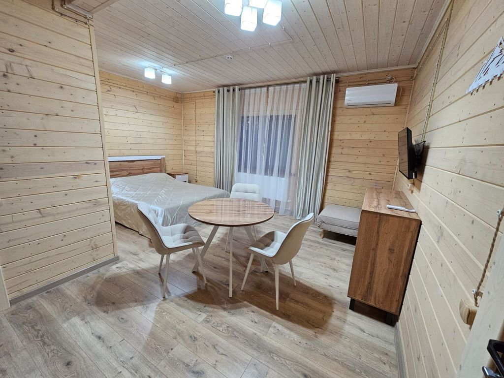 Трёхместный номер Стандарт эко однокомнатный (2 основных места и 1 дополнительное)