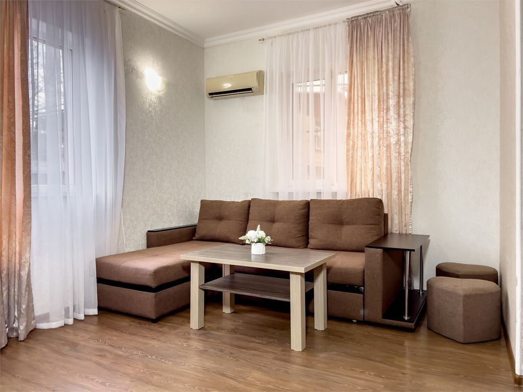 Четырёхместный номер двухкомнатный семейный