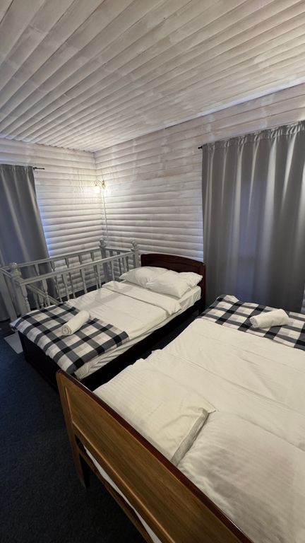 Трёхместный Трёхместный