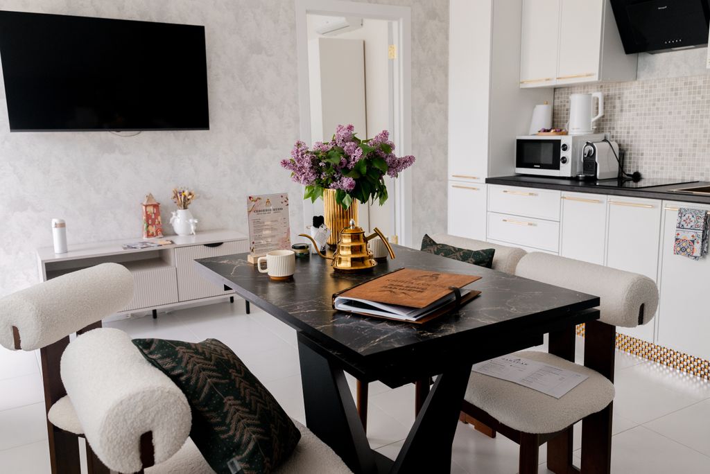 Апартаменты Эльбрус Лакшери с подогреваемым бассейном