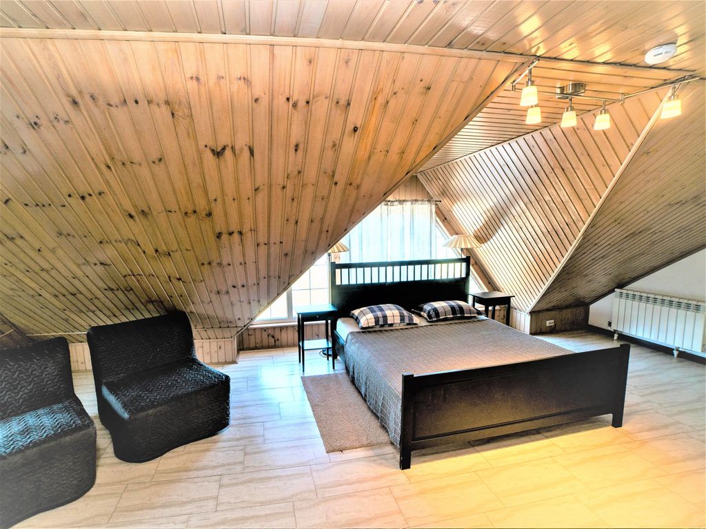 Четырёхместный номер 33