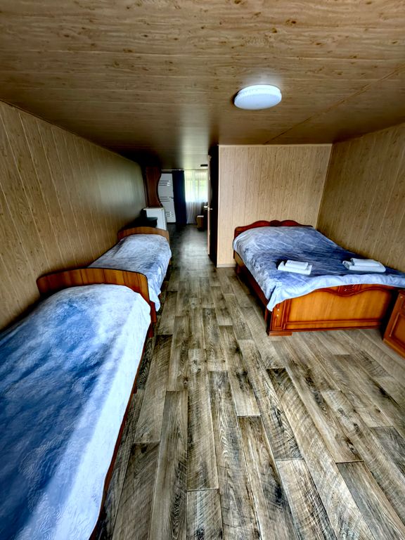 Четырёхместный номер стандарт с видом на горы