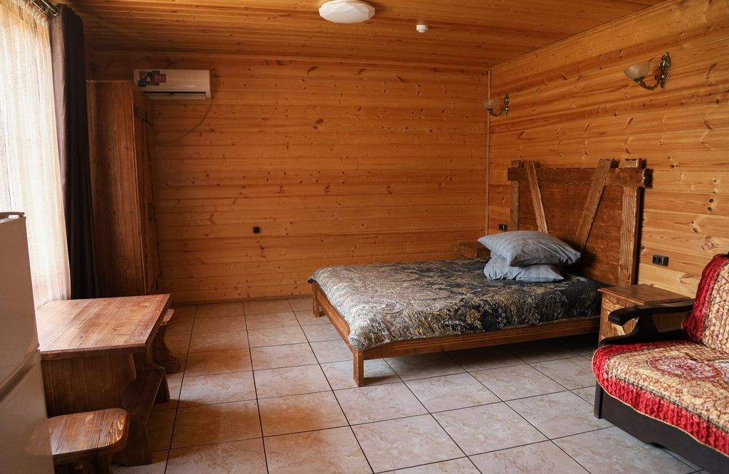 Четырёхместный номер в новом домике № 27, 28