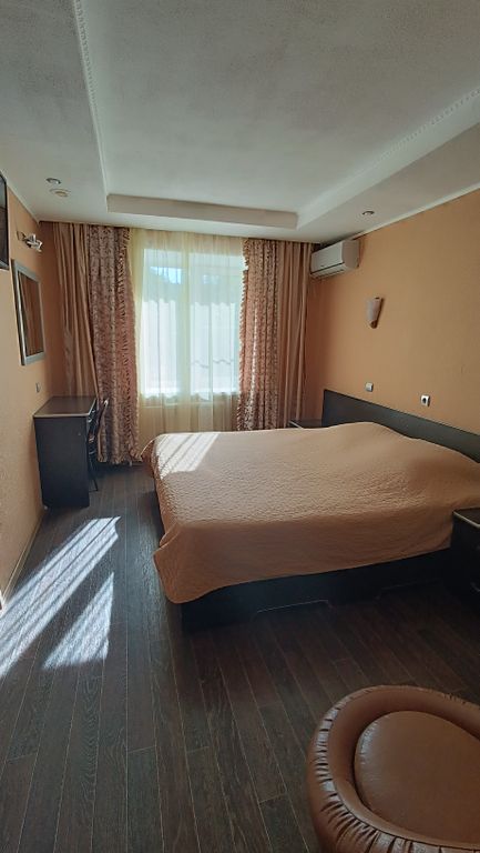 Двухместный номер с 1 кроватью полулюкс