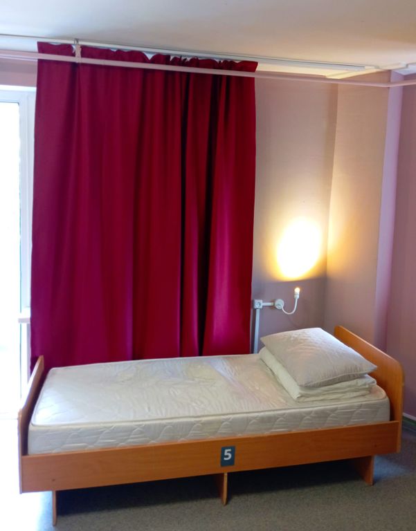 Многоместный смешанный номер 6 местный общий номер (нижние места)