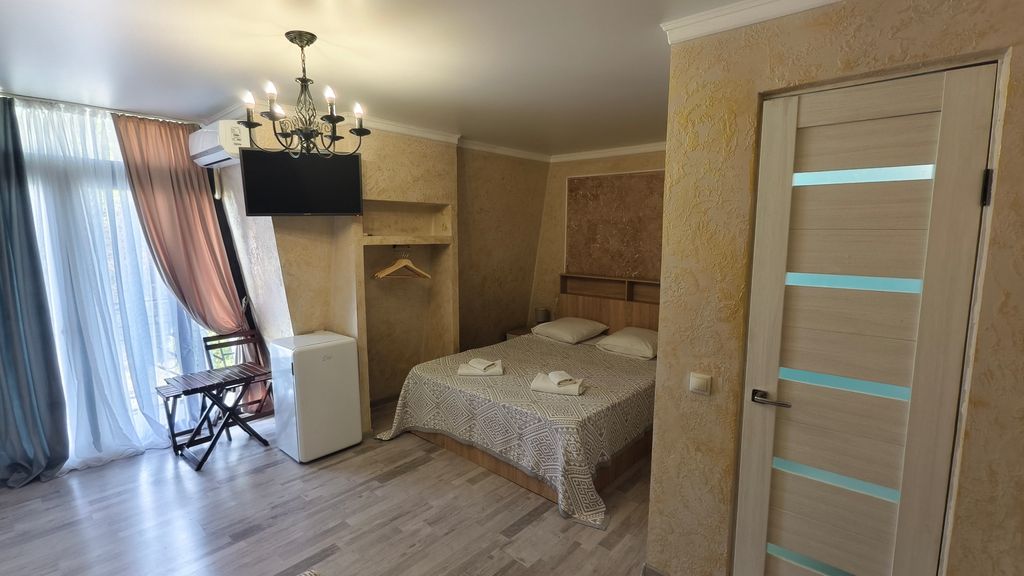 Четырёхместный номер люкс с видом на море