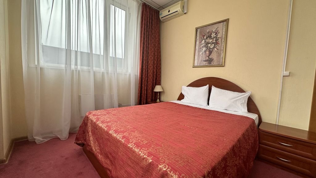 Семейный номер стандарт с видом на город