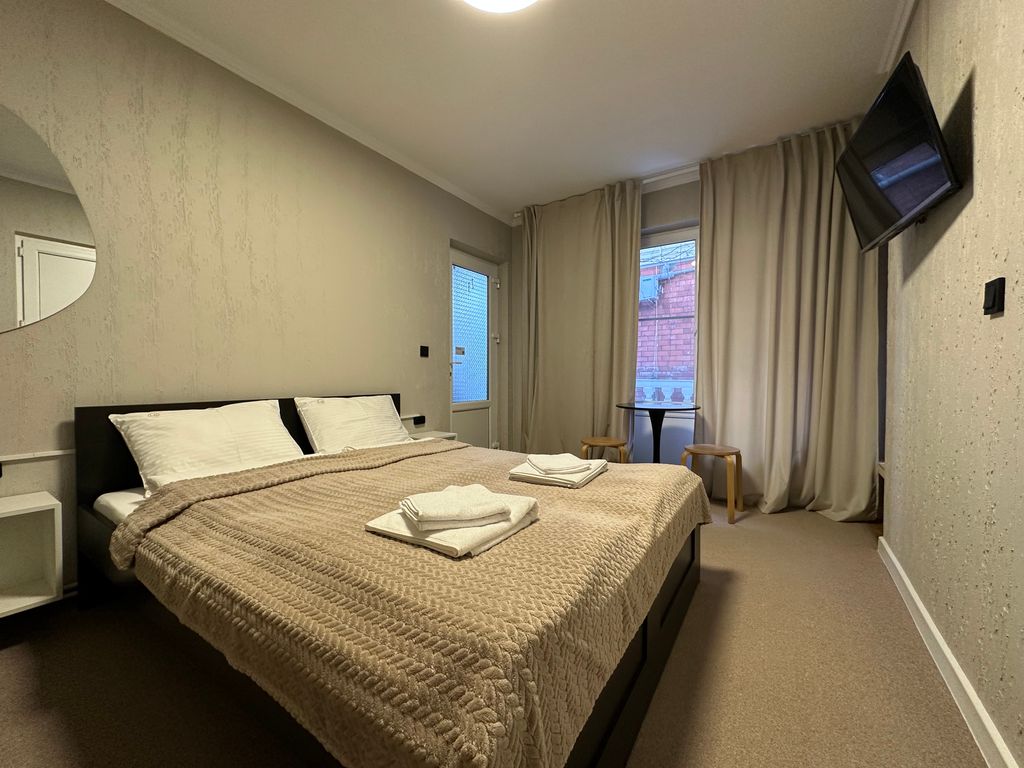 Трёхместный номер (2/3)