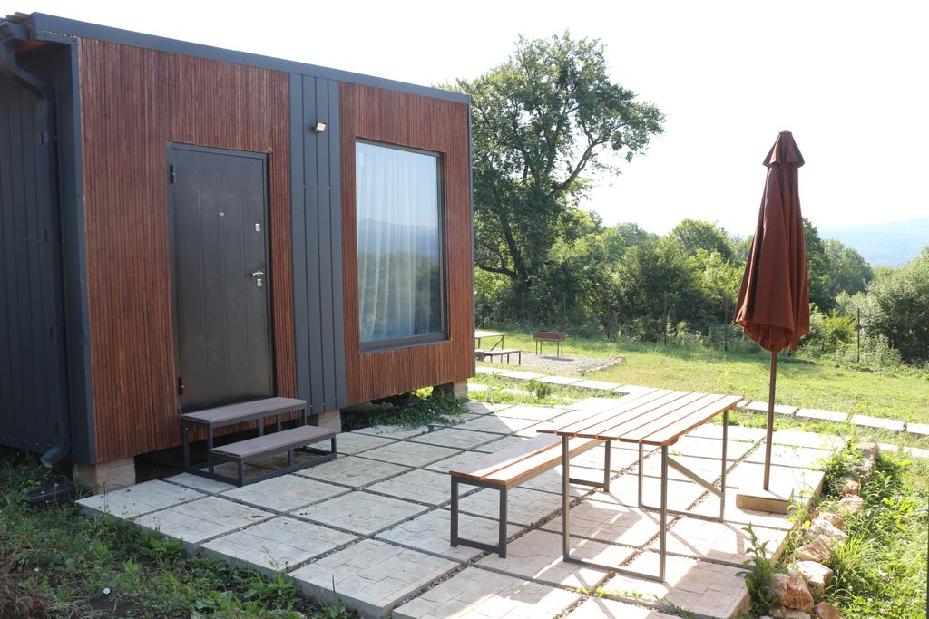 Дом четырехместный с видом на горы