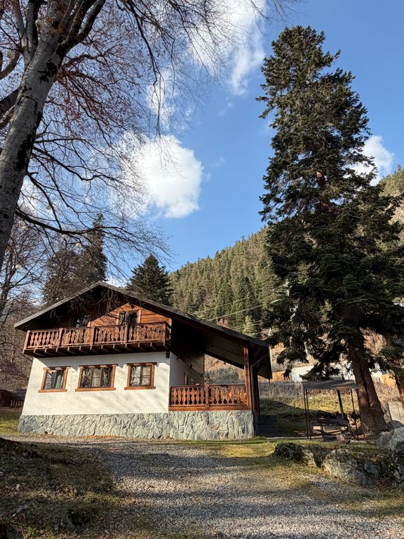 Дом 2-этажный для с гамаком и мангальной зоной