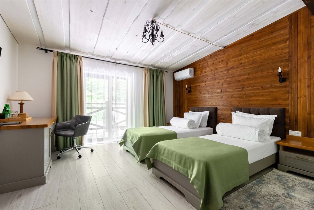 Двухместный номер с 2 отдельными кроватями suite