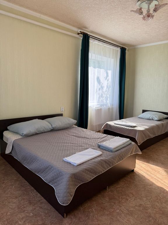 Трёхместный номер стандарт