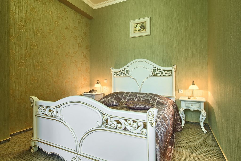 Двухместный номер с 1 кроватью junior suite/ джуниор сьют (полулюкс)