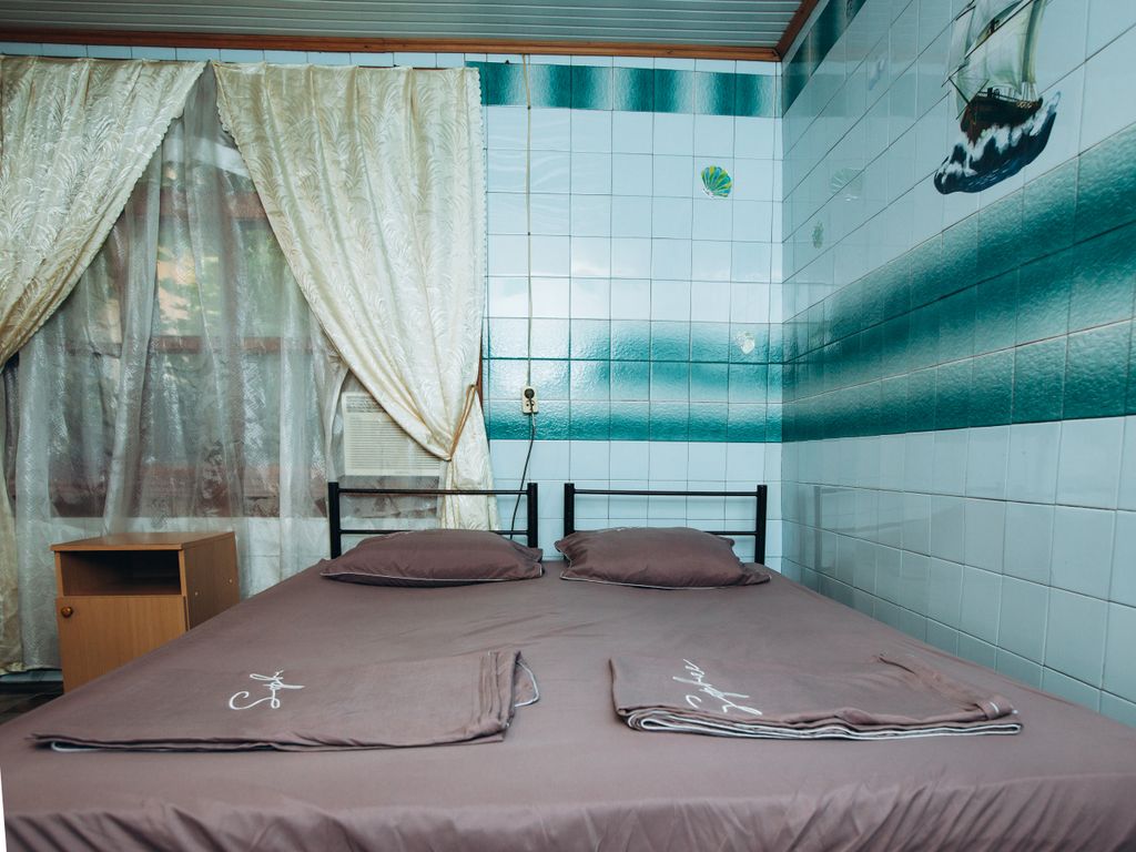 Четырёхместный номер с удобствами в номере