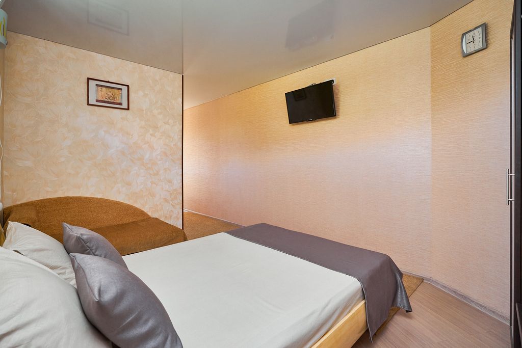 Трёхместный номер улучшенный с видом на море