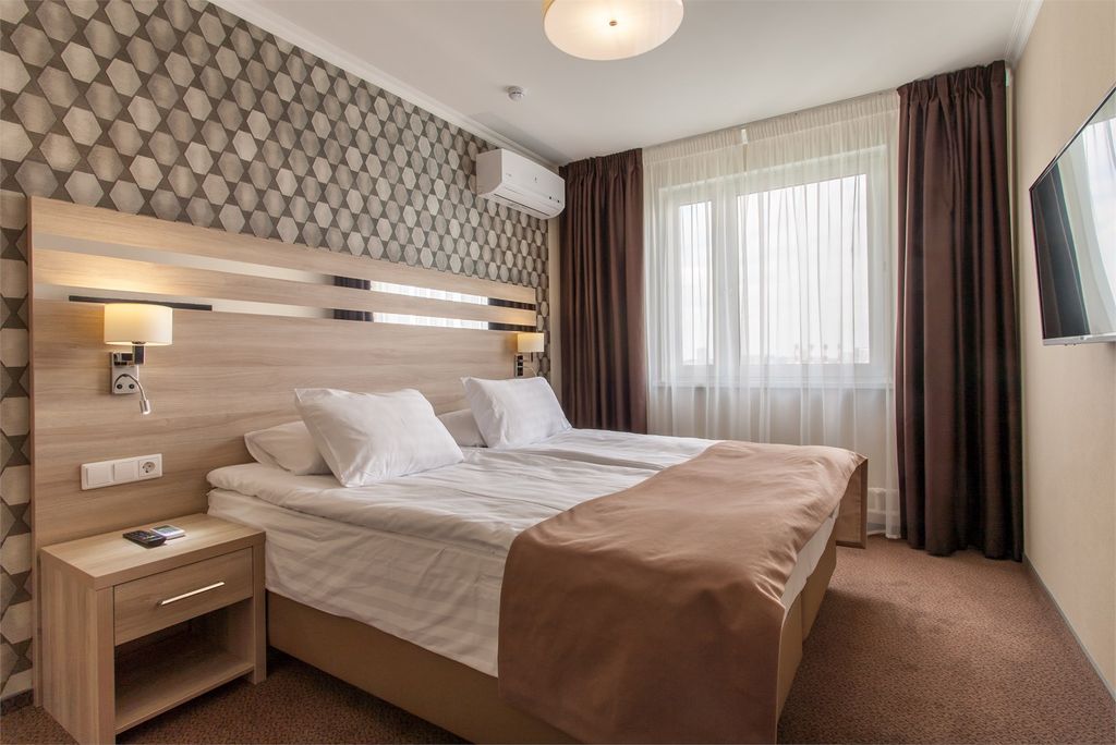 Двухместный номер с 1 кроватью Комфорт двухкомнатный без кухни