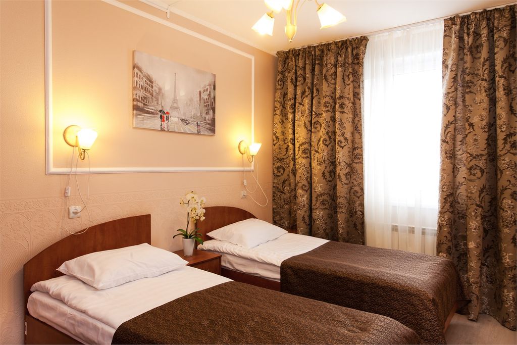 Двухместный номер с 2 отдельными кроватями стандарт двухкомнатный (2 кровати )