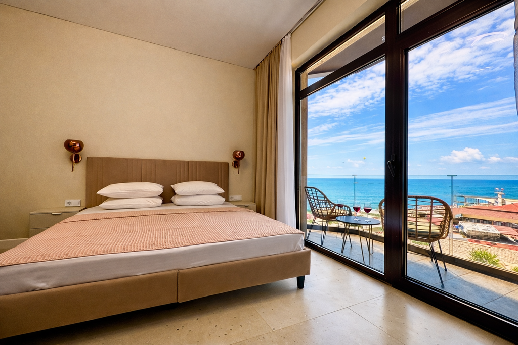 Апартаменты с балконом и видом на море