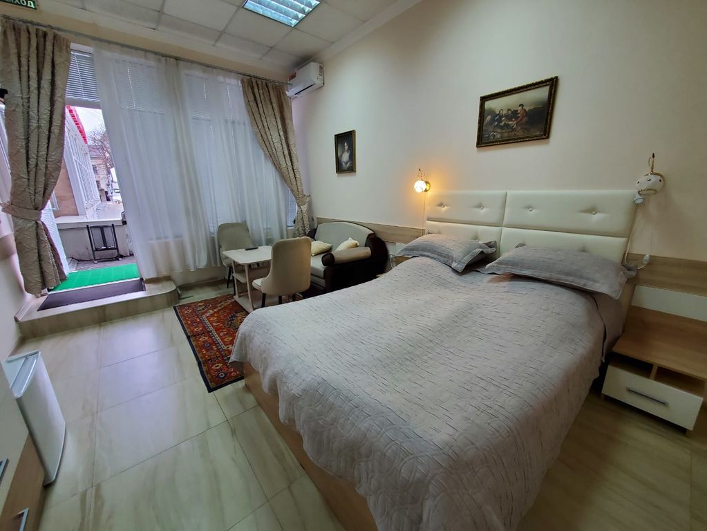 Семейный полулюкс с видом на город и горы