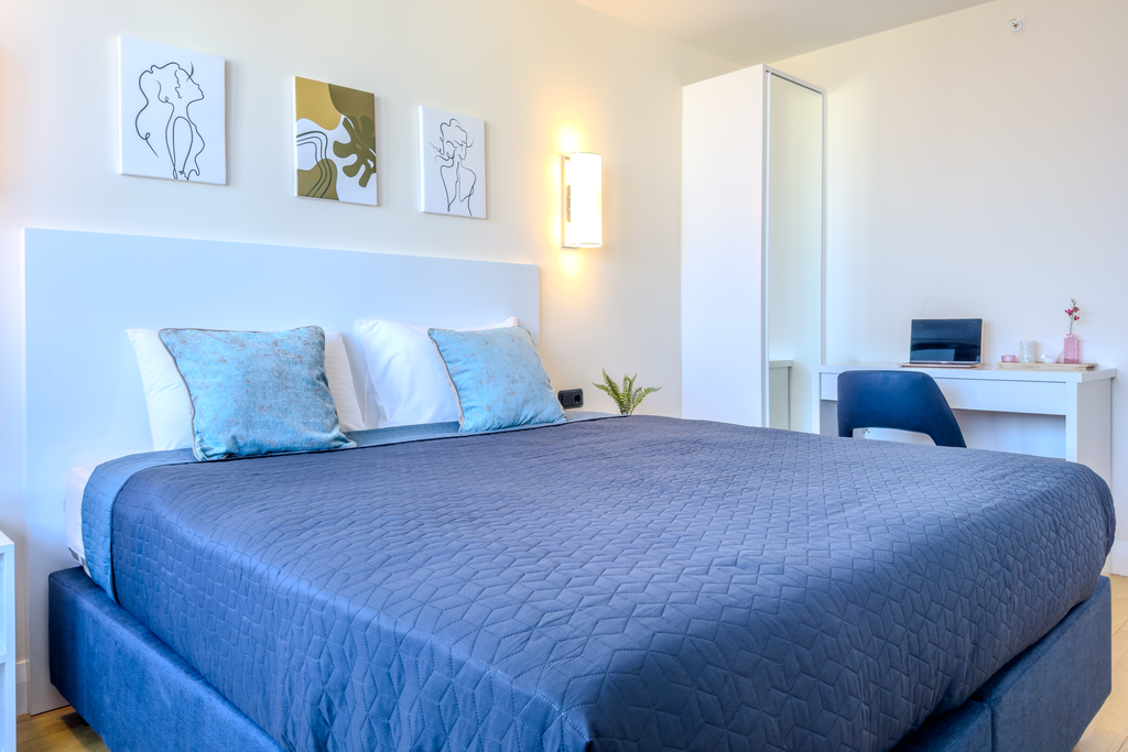 Семейный номер люкс с 2 спальнями и видом на море