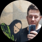 И