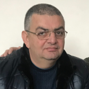 Роберт Томасян