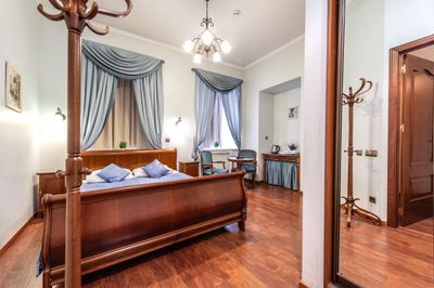 Otel Vremena Goda OOO Deniskinn