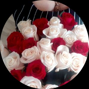 Лора Леонидовна