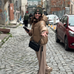 Анна Авокрам