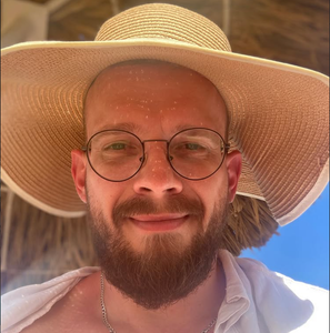 Александр Янович